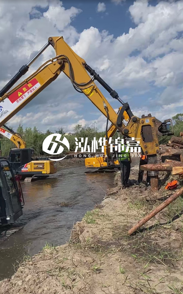 重慶打松木樁專業(yè)施工隊(duì)-4米松木桿小頭十公分多少錢？